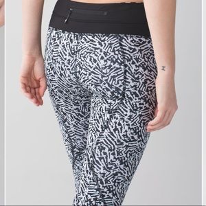 Lululemon Run Inspire Crop II - mini brushed animal black white / black